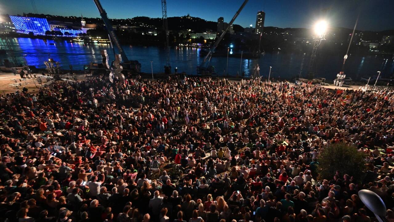 Visualisierte Klangwolke 'Pioneers 52 Hz' am Samstag, 7. September 2024, in Linz 