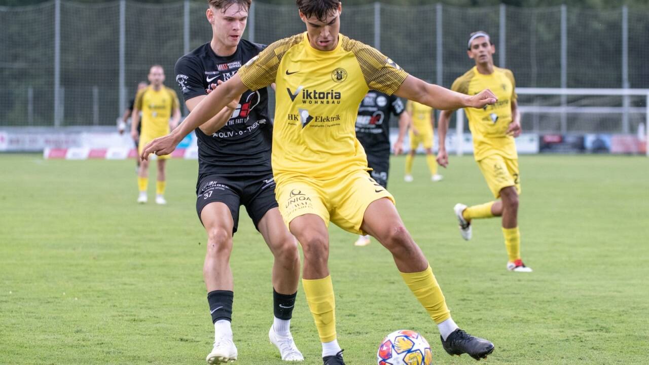 Simon Freund (rechts) will sich behaupten. 