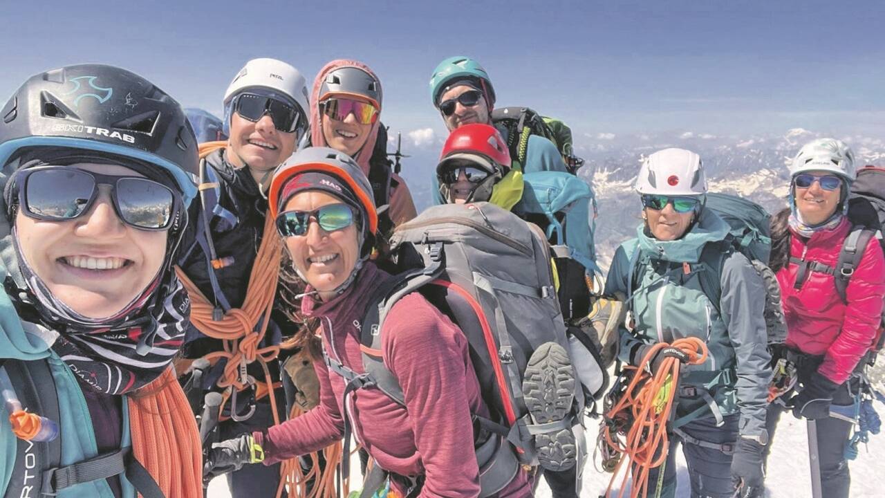 Auf dem Breithorn auf über 4000 Metern angekommen. 