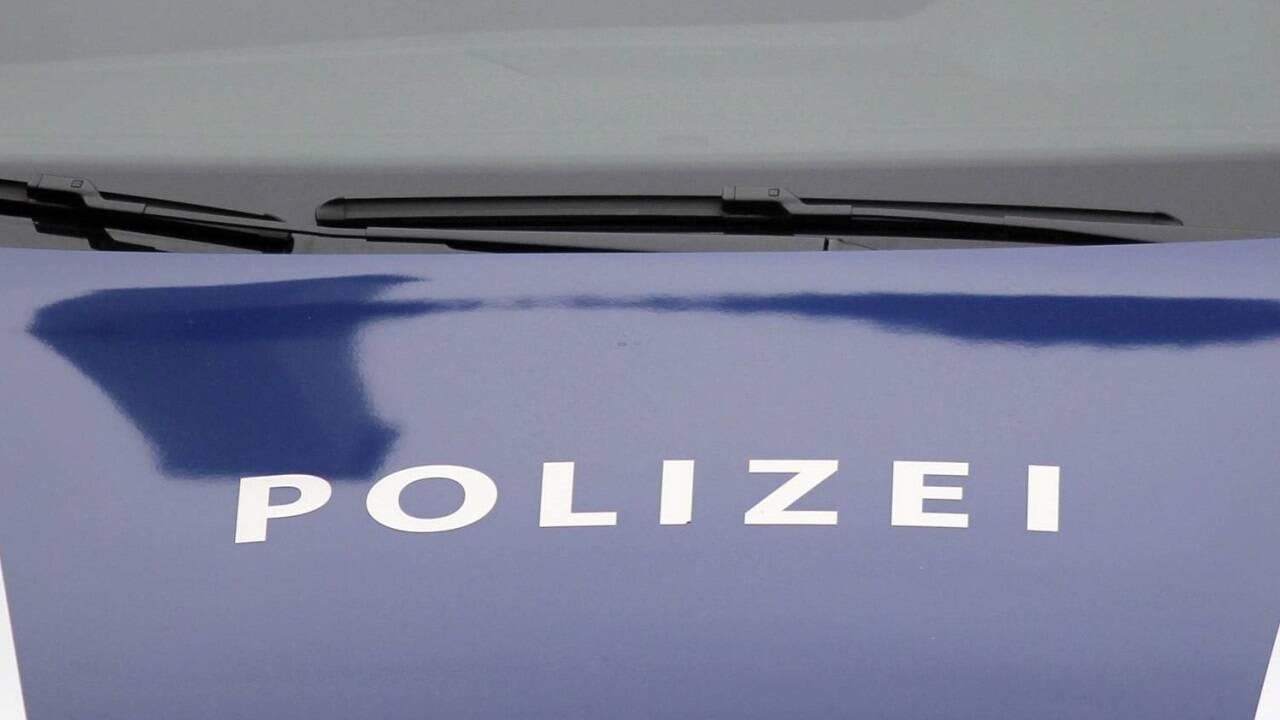 Die Polizei fahndet (Symbolbild). 