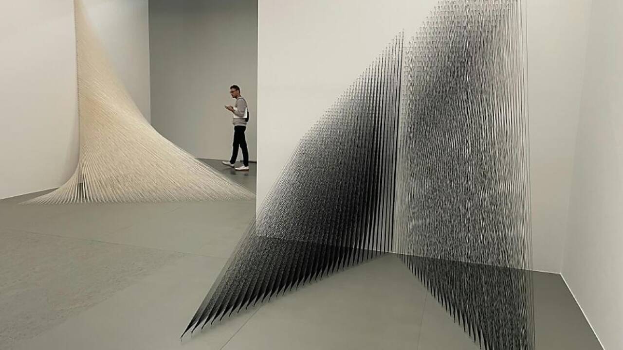 Faszinierend: Die 'String Constructions' von Kazuko Miyamoto im Belvedere 21 