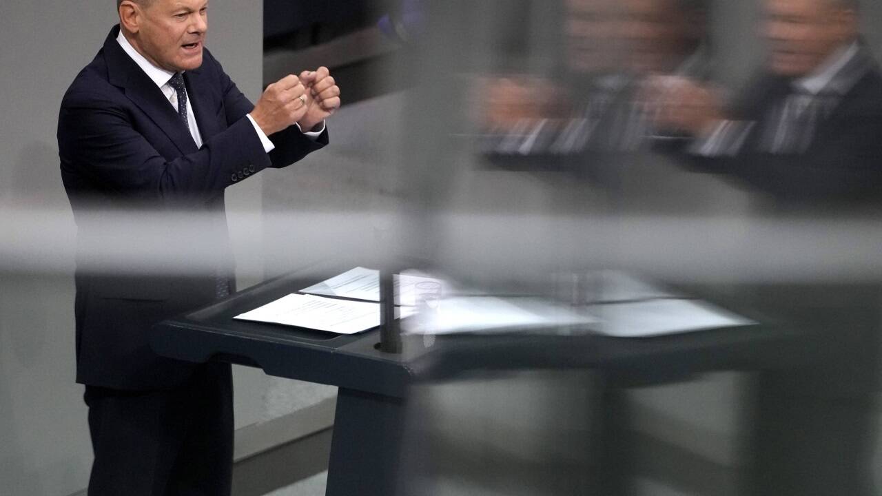 „Nicht motzen, sondern handeln und anpacken“, empfahl Bundeskanzler Olaf Scholz CDU-Chef Friedrich Merz in der Generaldebatte im Bundestag. 