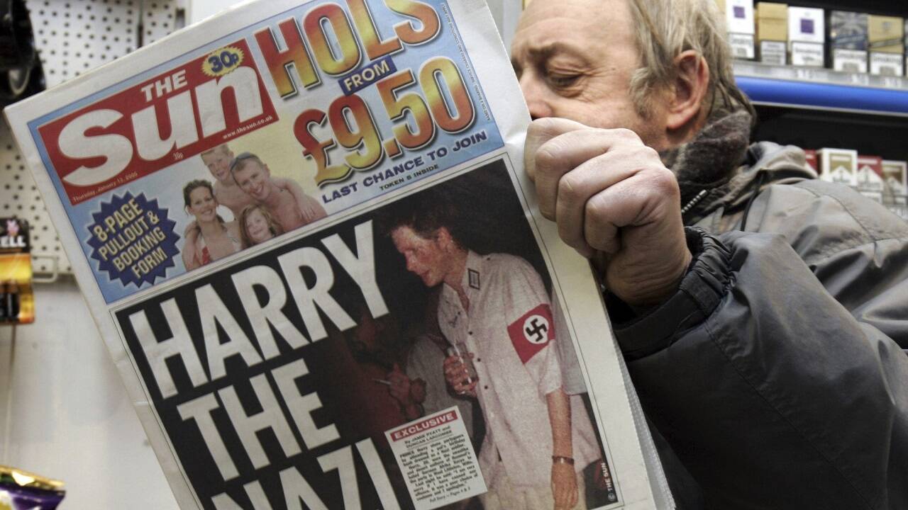 In seiner Jugend war er im britischen Boulevard als Party-Prinz verschrien. Am laufenden Band wurde über Skandale berichtet, etwa über eine Party, die er im Kostüm mit Nazi-Binde am Arm besuchte. 
