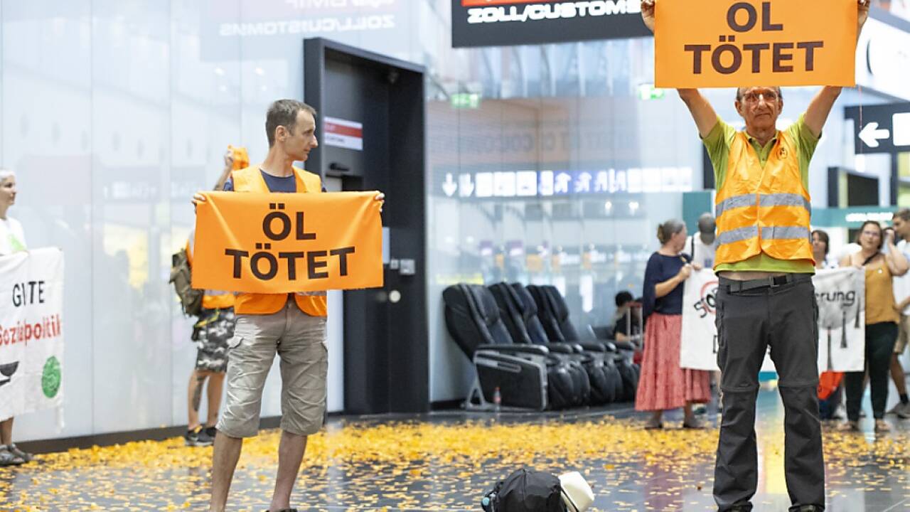 Der Flughafen klagt die Aktivisten wegen den Störaktionen im Juli 