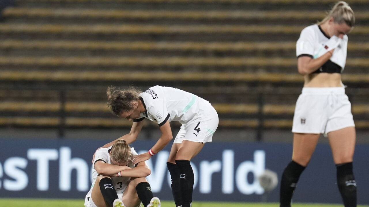 Enttäuschung bei den Österreicherinnen.   Enttäuschung bei den Österreicherinnen.