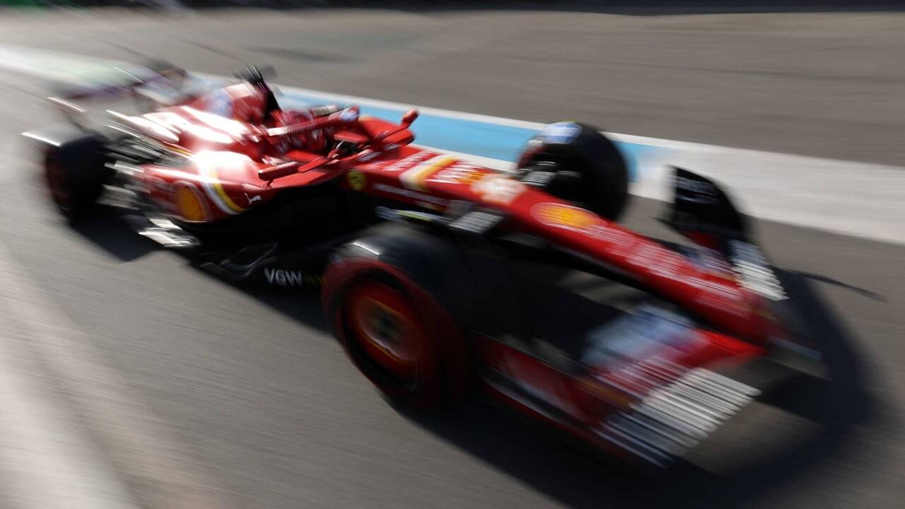 Leclerc jubelte in Baku  Leclerc jubelte in Baku