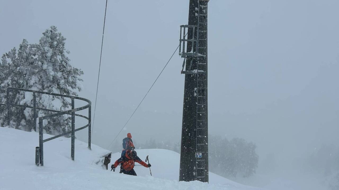 Fordernder Einsatz für die Bergretter.   Fordernder Einsatz für die Bergretter.