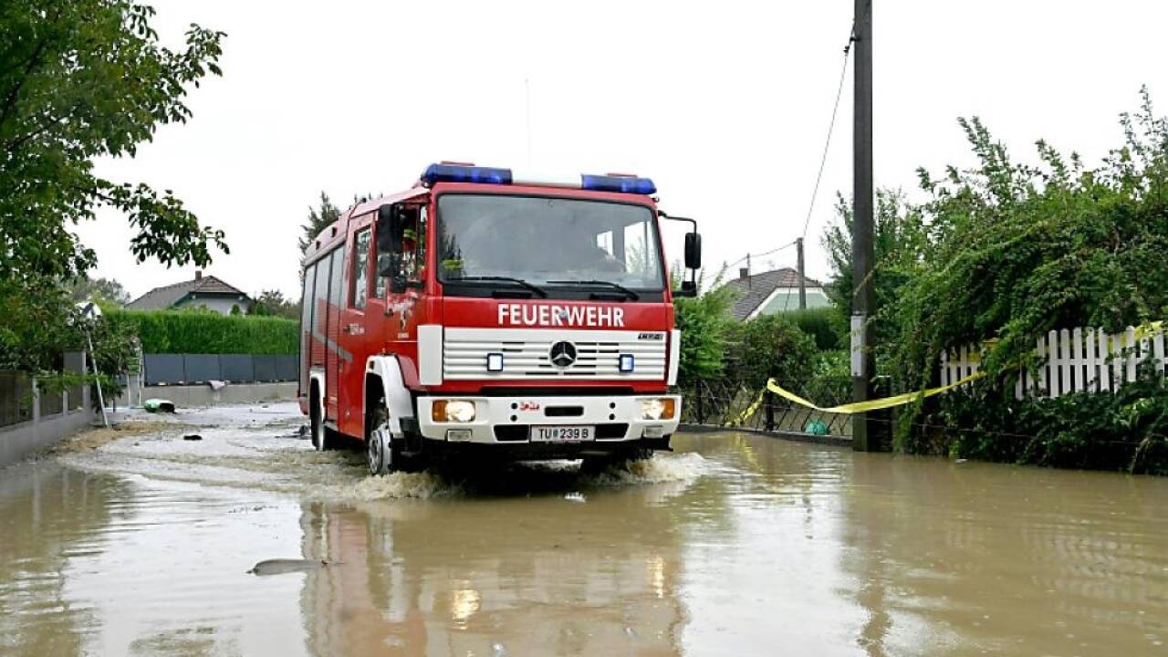 Feuerwehr im Hochwasser-Einsatz in Niederösterreich  Feuerwehr im Hochwasser-Einsatz in Niederösterreich