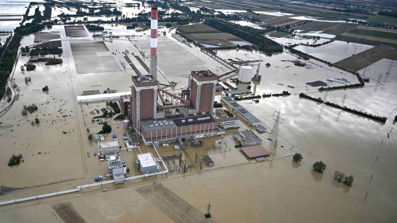 Luftaufnahmen vom Dienstag zeigen die Überschwemmungen im Tullnerfeld.  Luftaufnahmen vom Dienstag zeigen die Überschwemmungen im Tullnerfeld.