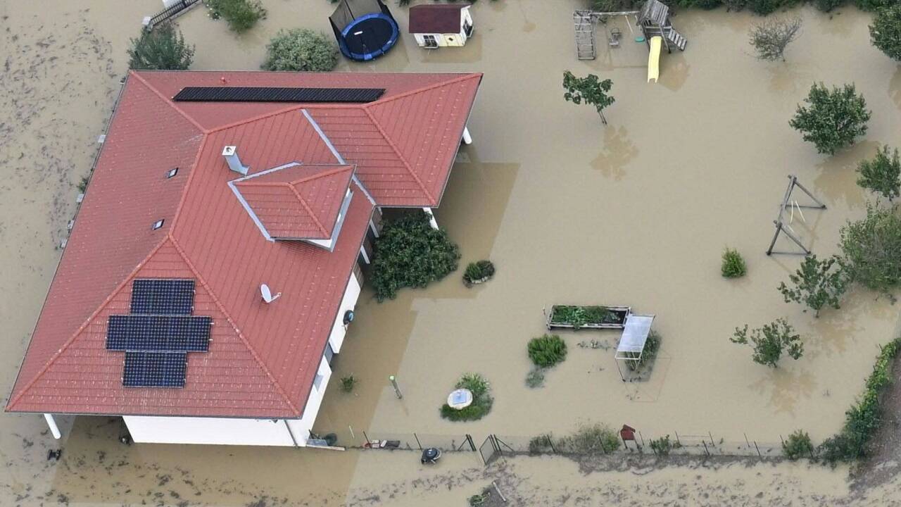 Luftaufnahmen vom Dienstag zeigen die Überschwemmungen im Tullnerfeld.  Luftaufnahmen vom Dienstag zeigen die Überschwemmungen im Tullnerfeld.