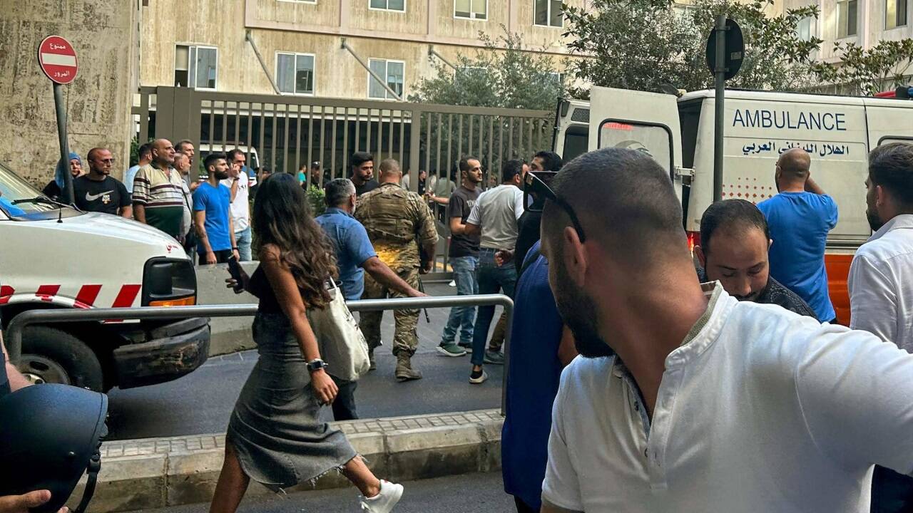 Eskalation per Knopfdruck: Vergangene Woche explodierten im Libanon Pager und Walkie-Talkies.  