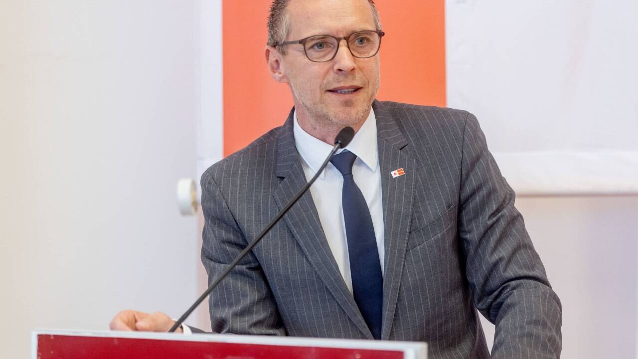 AK-Präsident Peter Eder ließ die Fragestellung für die S-Link-Befragung juristisch prüfen. 