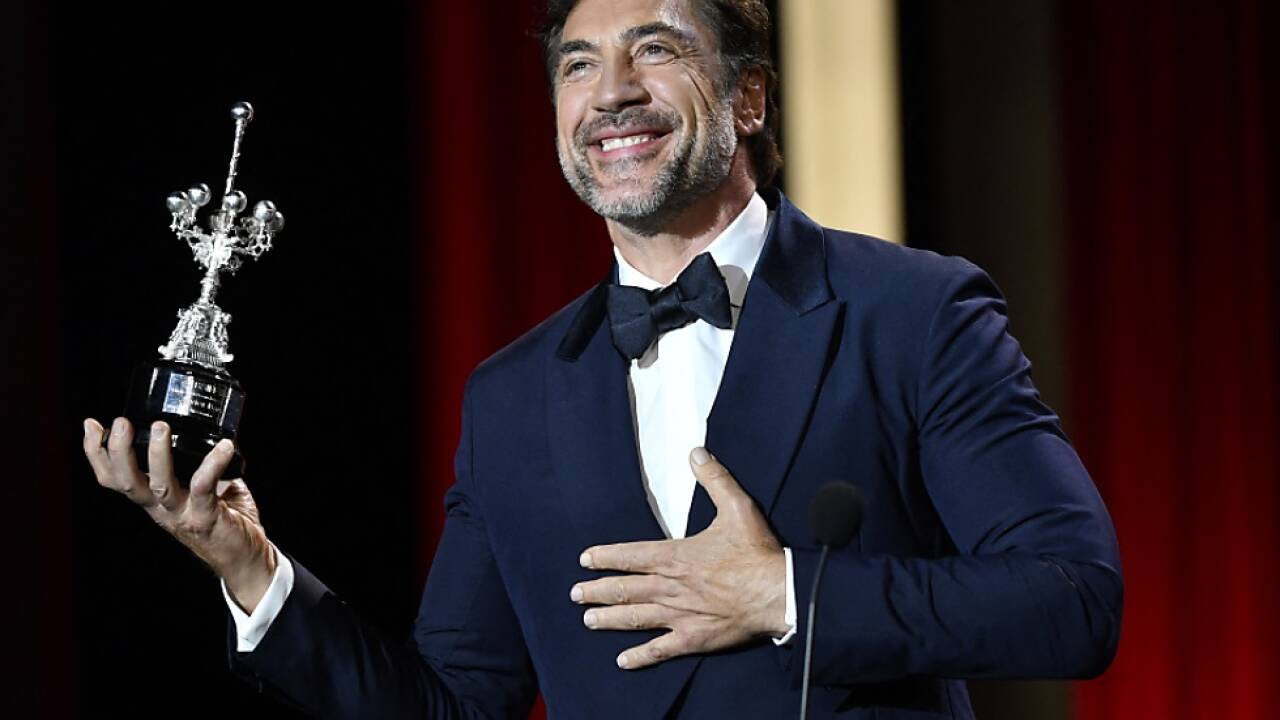 Javier Bardem freut sich über seinen Ehrenpreis 