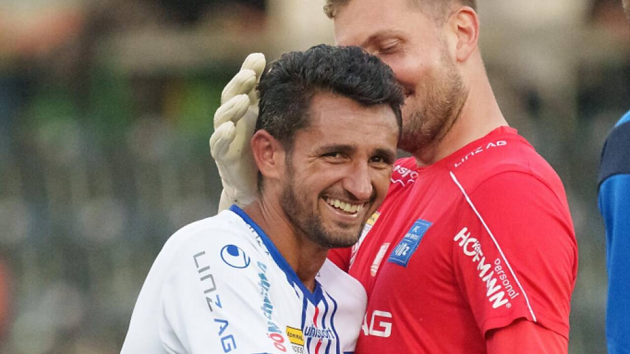 Diesem Mann fliegen die Herzen zu: Blau-Weiß-Goalgetter Ronivaldo 