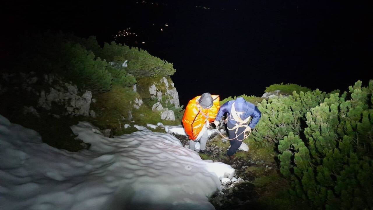 Nächtlicher Einsatz für Turnschuh-Bergsteiger in Annaberg-Lungötz. 