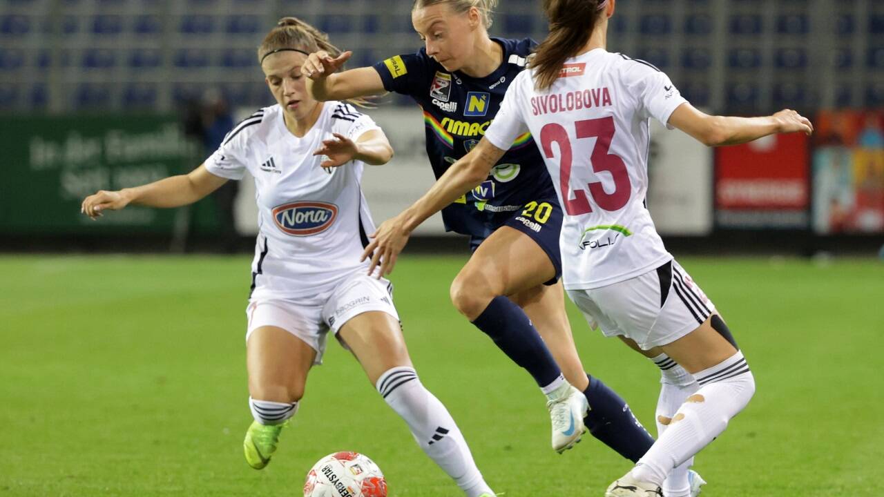 Sophie Hillebrand wirbelte beim klaren Sieg im St. Pöltener Mittelfeld.   Sophie Hillebrand wirbelte beim klaren Sieg im St. Pöltener Mittelfeld.