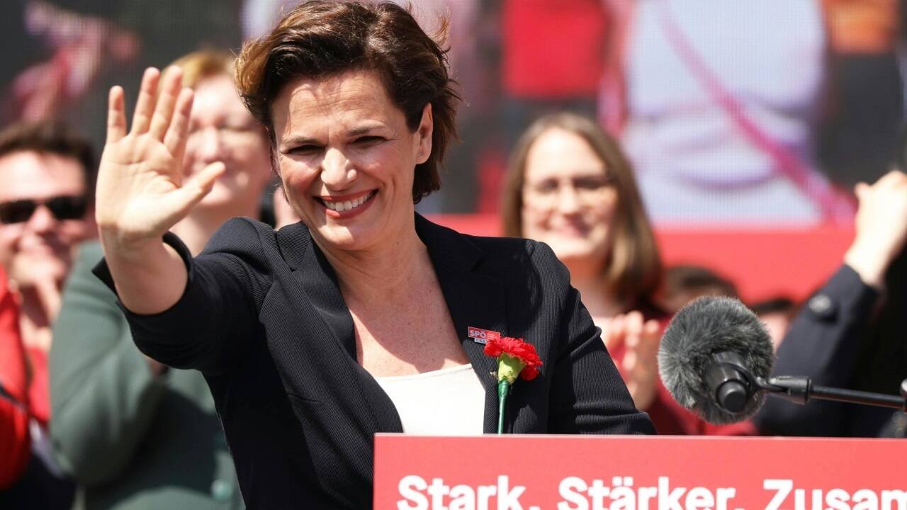 SPÖ-Chefin Pamela Rendi-Wagner nahm unfreiwilligen Abschied aus der Politik.  SPÖ-Chefin Pamela Rendi-Wagner nahm unfreiwilligen Abschied aus der Politik.