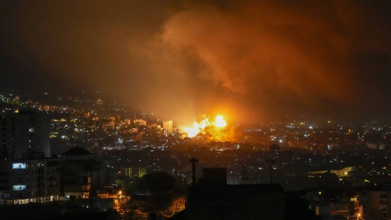 Hassan Nasrallah starb am Freitagabend bei israelischen Luftangriffen. Hassan Nasrallah starb am Freitagabend bei israelischen Luftangriffen.