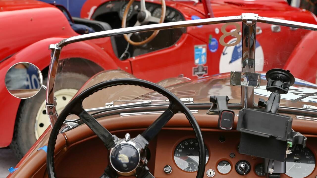 Ein Blick ins Cockpit ...  