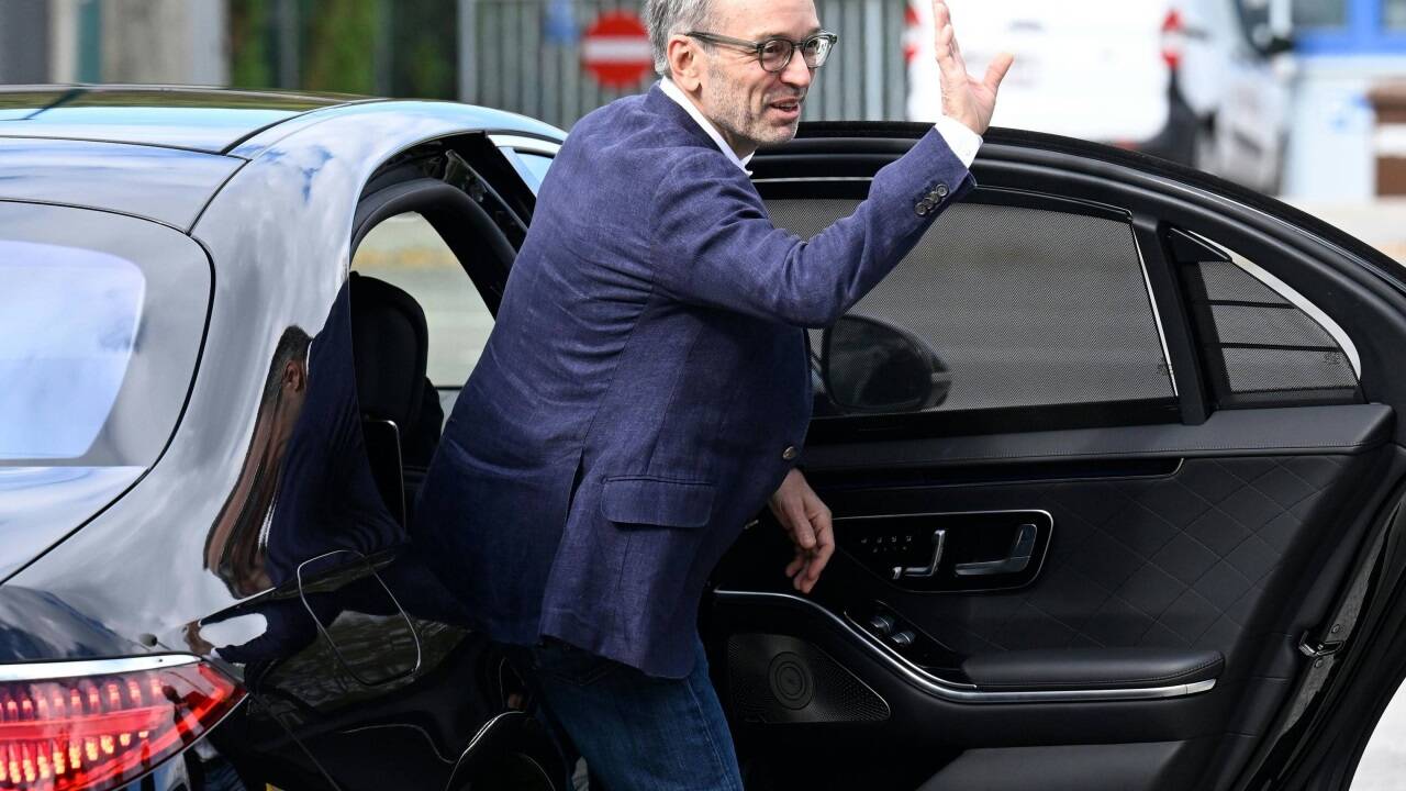 FPÖ-Chef Herbert Kickl nach seiner Stimmabgabe. 