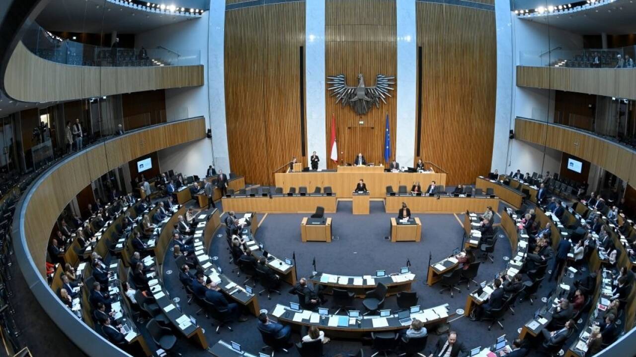 Ein Blick in den Plenarsaal des Parlaments im Rahmen einer Sondersitzung des Nationalrats am Mittwoch, 25. Jänner 2023 (Archivbild). 