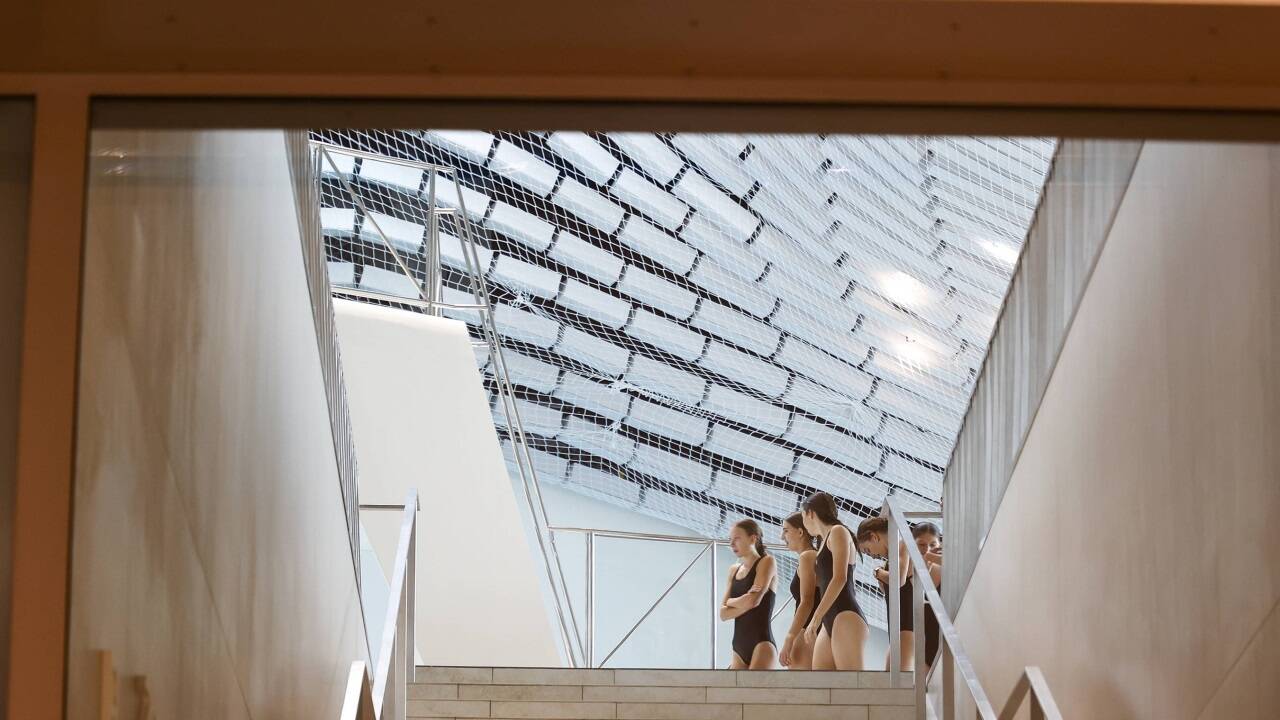 Schulklassen waren am Montag die Allerersten in der Schwimmhalle.   Schulklassen waren am Montag die Allerersten in der Schwimmhalle.