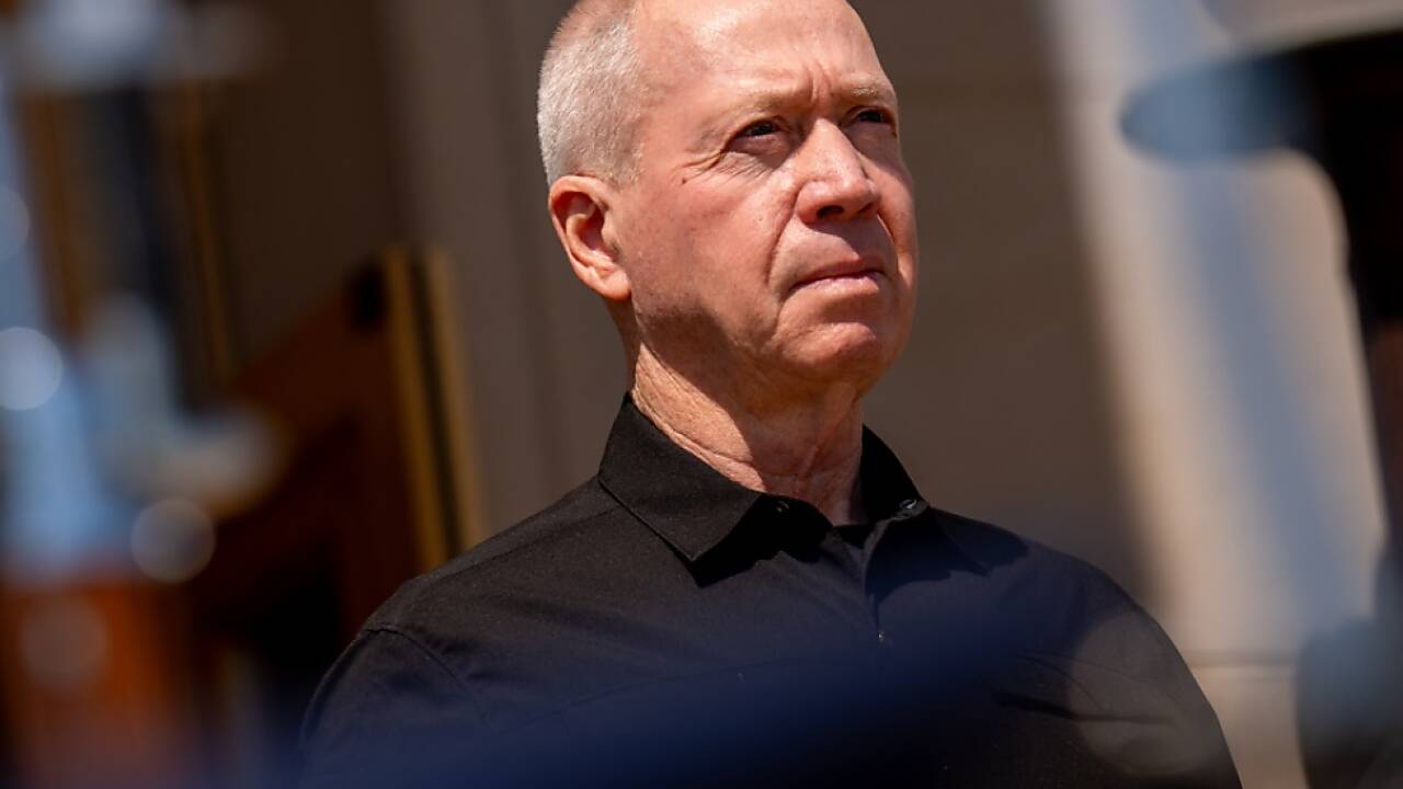 Gallant stimmt auf mögliche Bodenoffensive Israels im Libanon ein  Gallant stimmt auf mögliche Bodenoffensive Israels im Libanon ein