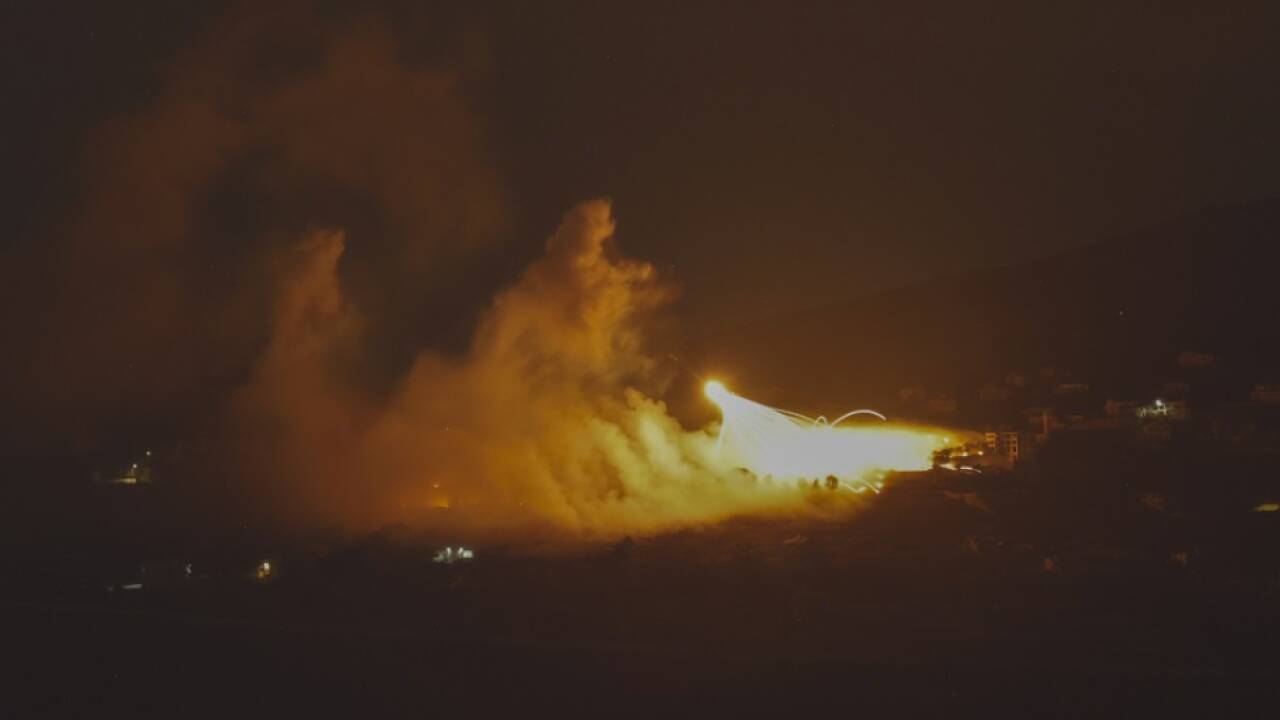 Feuer nach Beschuss durch Israel im Südlibanon 