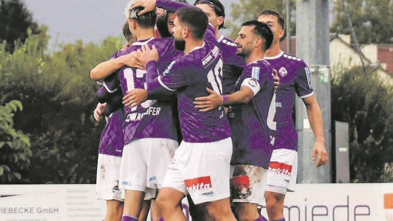 Westliga-Tabellenführer Austria Salzburg will auch beim ersten Verfolger Imst jubeln. 