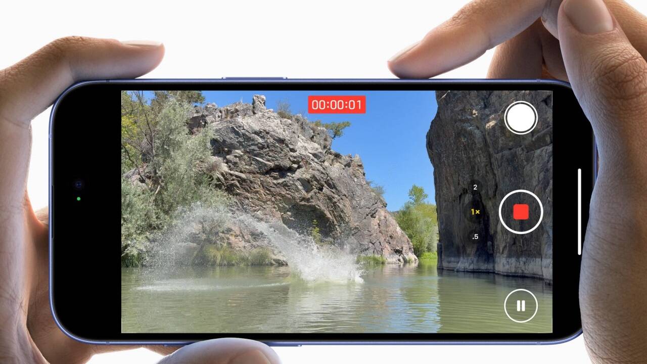 Mit dem neuen Knopf auf der rechten Außenseite kann etwa die Kamera des iPhone 16 gesteuert werden. 