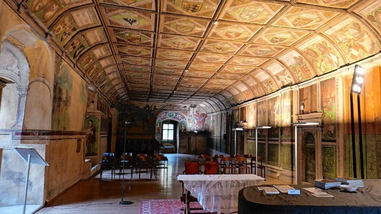 Blick in den Rittersaal.  