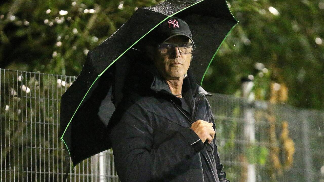 Vor den Augen von Heimo Pfeifenberger musste sich Puch zu Hause gegen Eugendorf mit einem 2:2 zufrieden geben. Vor den Augen von Heimo Pfeifenberger musste sich Puch zu Hause gegen Eugendorf mit einem 2:2 zufrieden geben.