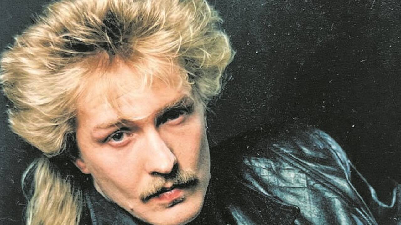 Der Vokuhila hat in Alexander Sonderhausers Familie Tradition – sein Vater Alois in den 1980er Jahren. 