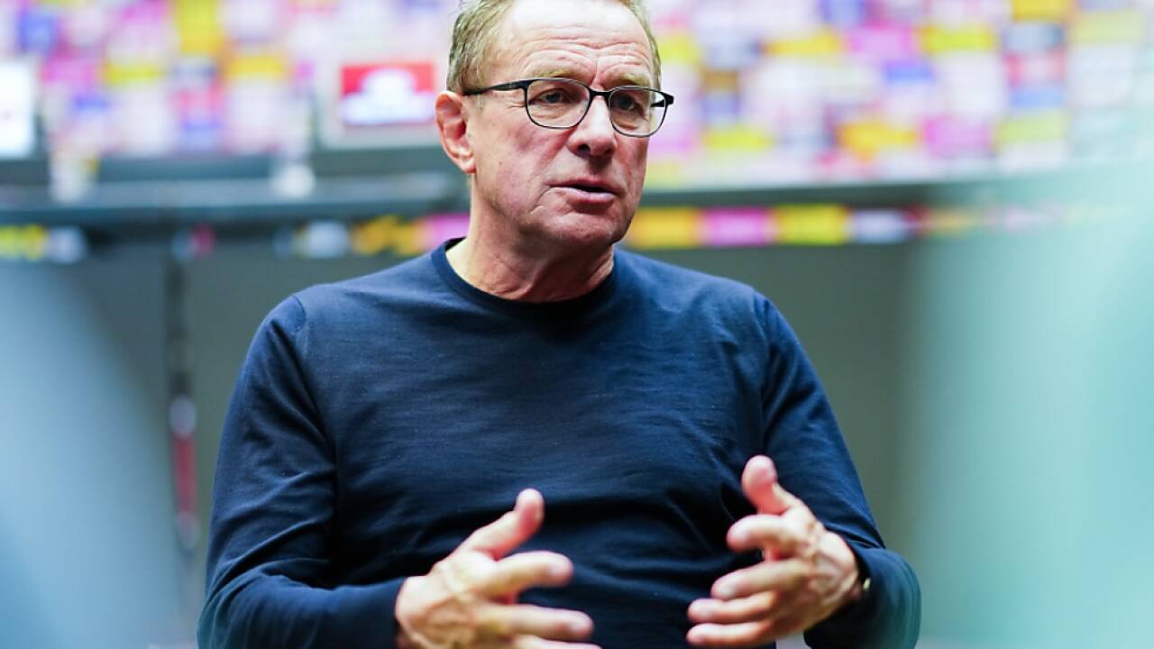 Rangnick hält nichts von "langsamem Walzer" auf dem Spielfeld  Rangnick hält nichts von 'langsamem Walzer' auf dem Spielfeld