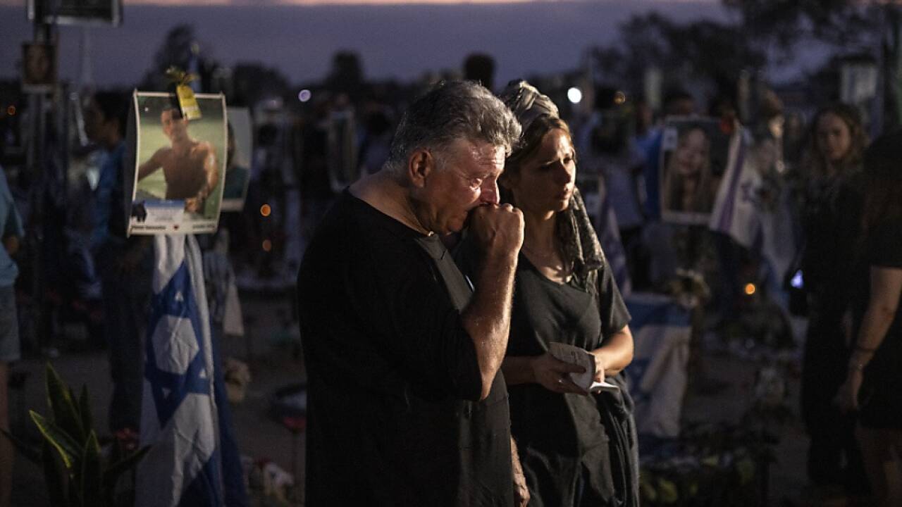 Schweigeminute nahe dem Kibbuz Reim  Schweigeminute nahe dem Kibbuz Reim
