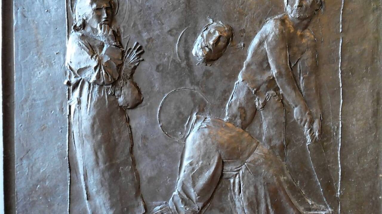 Der Tod von Engelbert Kolland ist auf dem „Tor der Liebe“ festgehalten.  