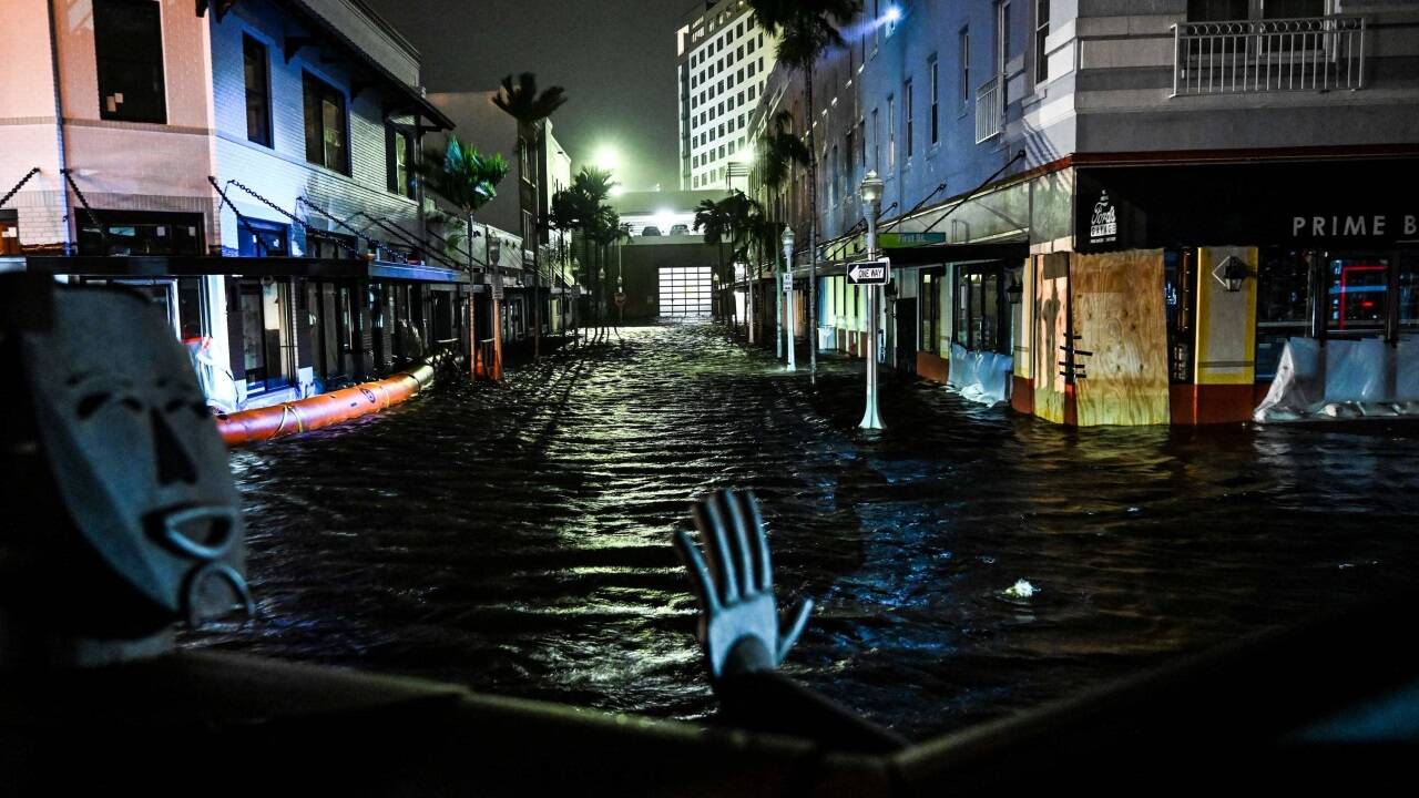 Überflutete Straßen in Fort Myers. 