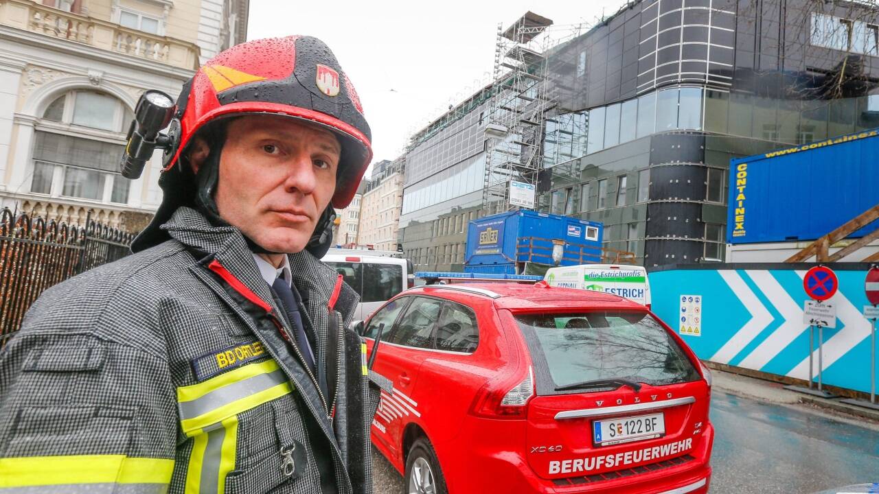 Seit 2014 ist Reinhold Ortler Kommandant der Berufsfeuerwehr. Ende Oktober geht er in Pension. Die Auseinandersetzung mit der Stadt Salzburg geht in die Verlängerung.  