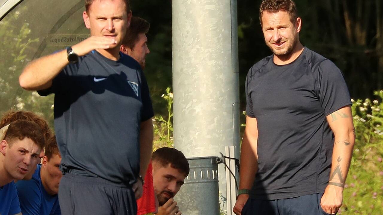 Brachten keinen Umschwung: die SAK-Trainer Siegfried Strasshofer und Norbert Nemeth. 