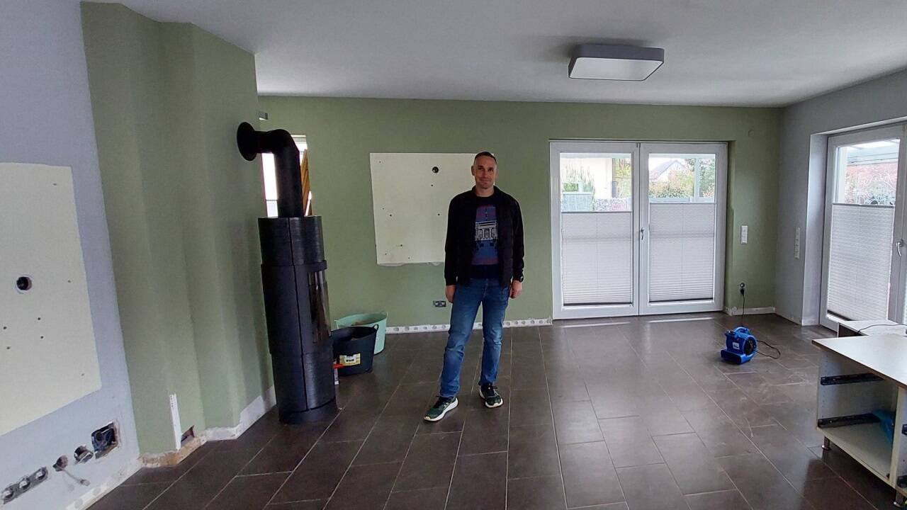 Im Haus der Familie Donabaum ist alles feucht.  Im Haus der Familie Donabaum ist alles feucht.