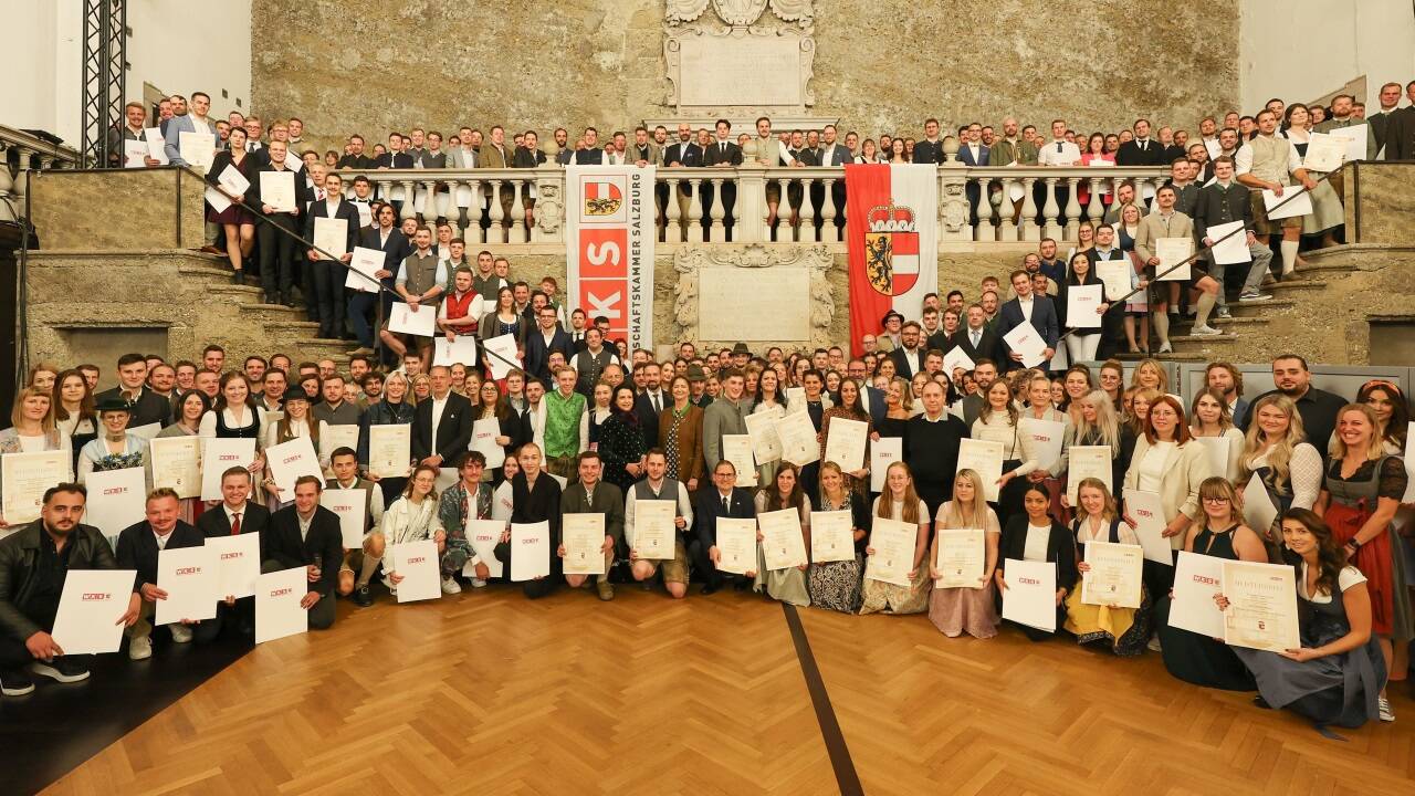 410 neue Meisterinnen und Meister gibt es nun in Salzburg.   410 neue Meisterinnen und Meister gibt es nun in Salzburg.