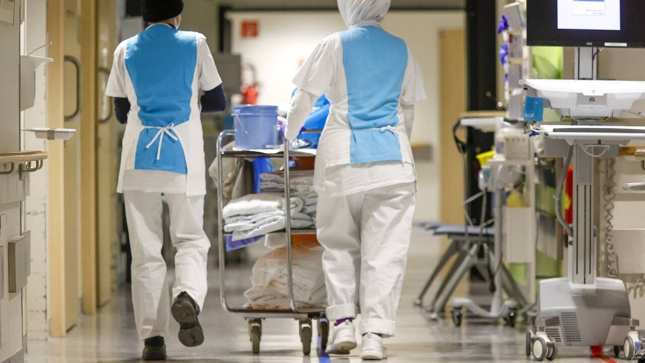 Symbolbild: Ohne ausländische Pflegekräfte geht es längst nicht mehr. Symbolbild: Ohne ausländische Pflegekräfte geht es längst nicht mehr.