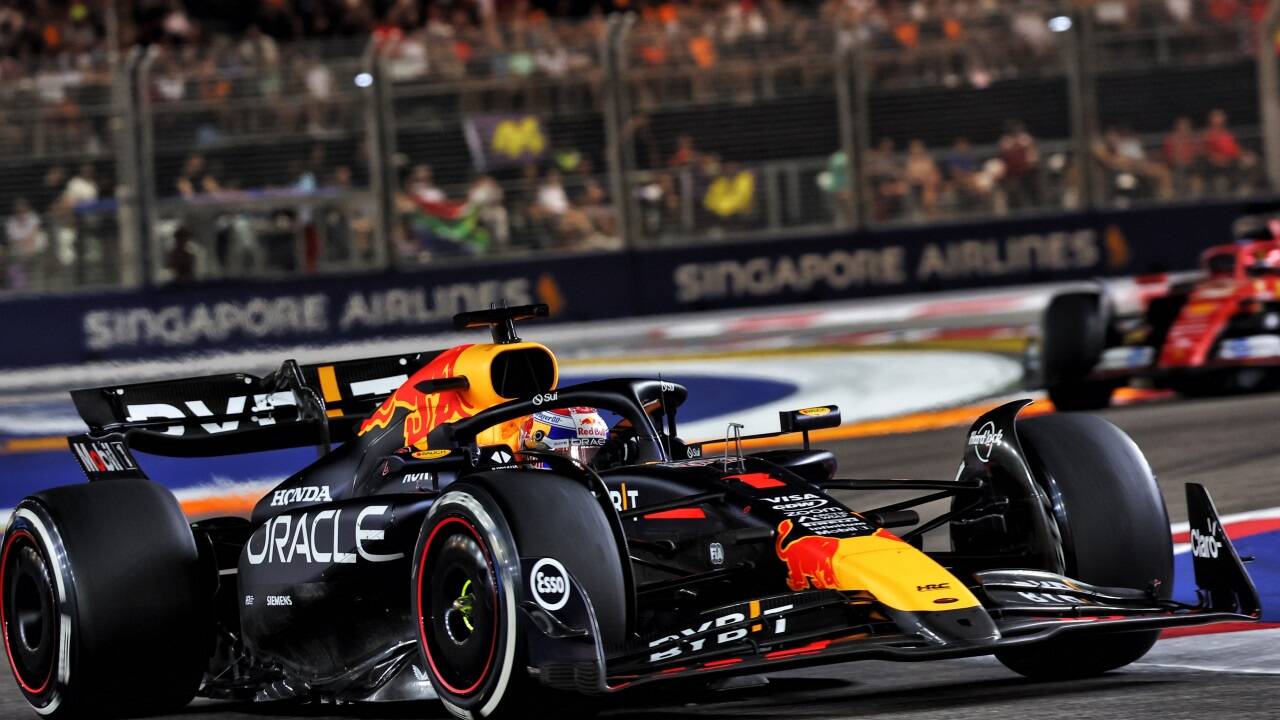 Max Verstappen und Red Bull Racing wollen in der Formel 1 wieder zurück auf die Siegerstraße. Max Verstappen und Red Bull Racing wollen in der Formel 1 wieder zurück auf die Siegerstraße.