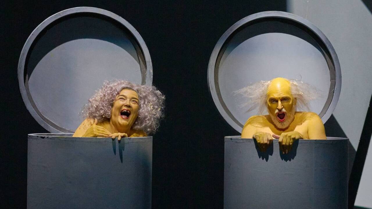 Hilary Summers als Nell, Charles Workman als Nagg 
