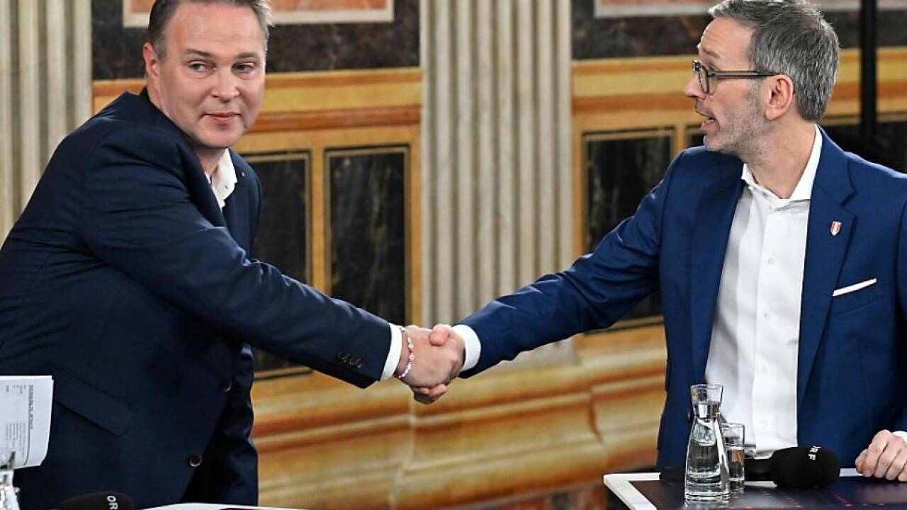 Noch finden sie nicht zueinander Noch finden sie nicht zueinander