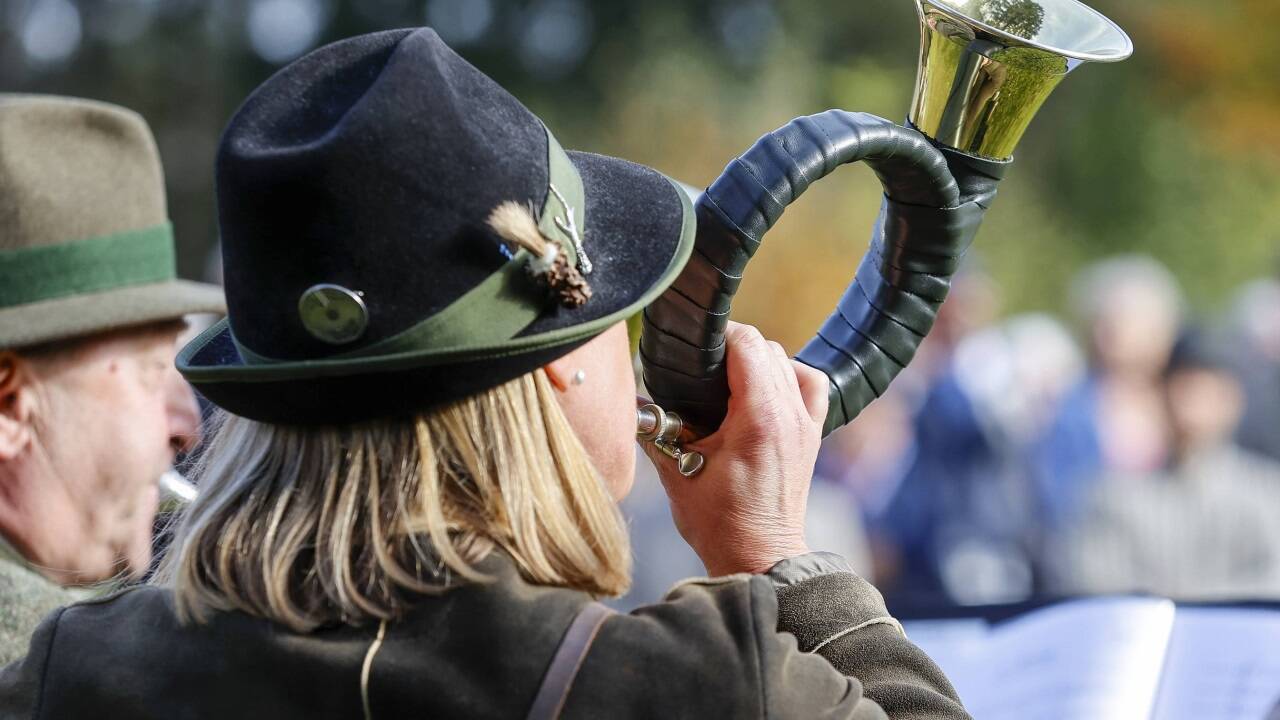 Die Jagdhornbläsergruppe Dorfbeuern begleitete die Feldmesse musikalisch. 