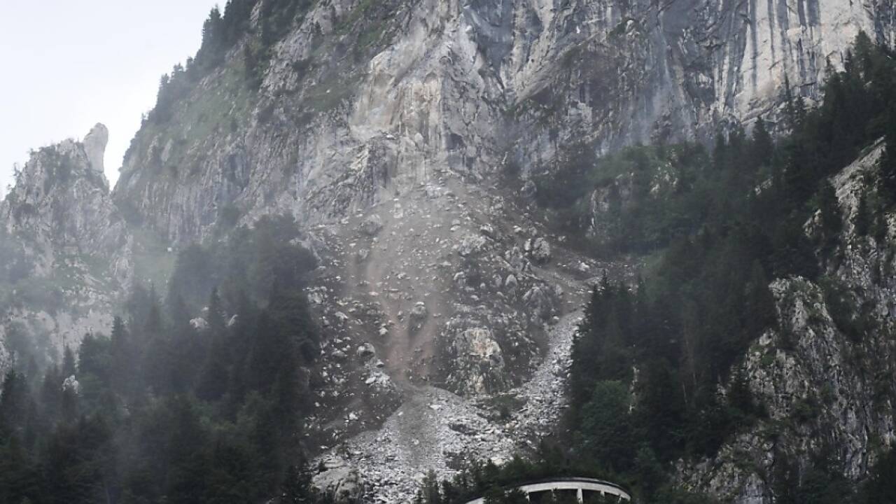 Sprengung nahe der Plöckenpassstraße im Juli 