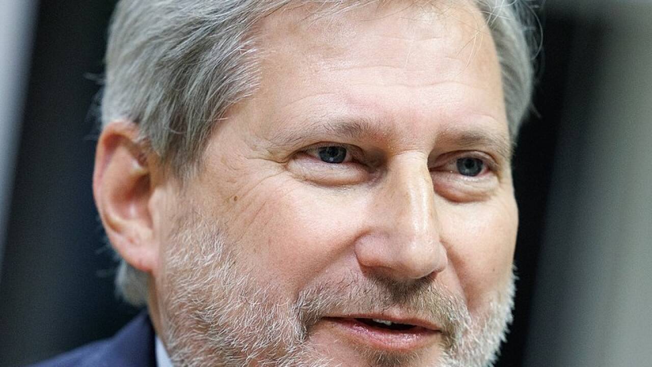 2009: Die Regierung verständigt sich nach langen Streitereien auf Wissenschaftsminister Johannes Hahn (V) als österreichischen EU-Kommissar. Die Volkspartei hatte eigentlich auf ihren früheren Parteichef Wilhelm Molterer gesetzt, die SPÖ auf die bisherige Kommissarin Benita Ferrero-Waldner (V). 