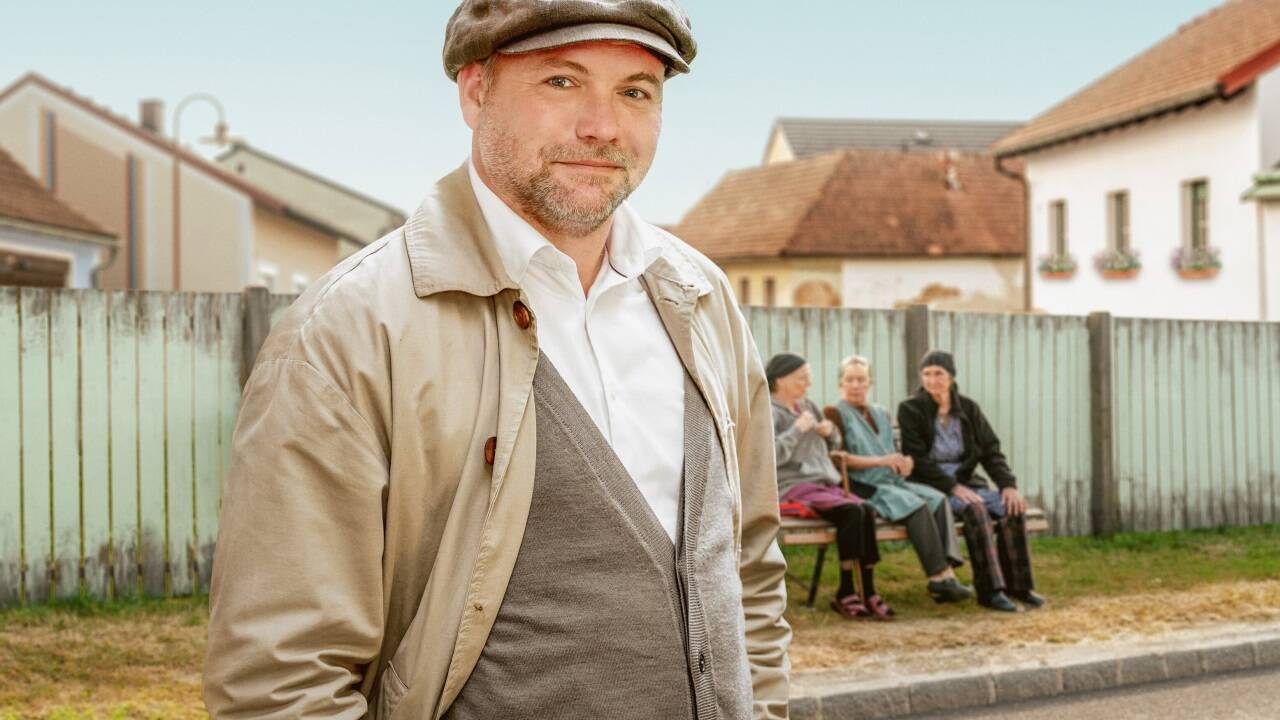 Thomas Stipsits schlüpft in die Rolle seines Kommissars – und bekommt tatkräftige Hilfe von der „Kopftuchmafia“. Der gleichnamige Film läuft am Montag um 20.15 Uhr in ORF 1.  