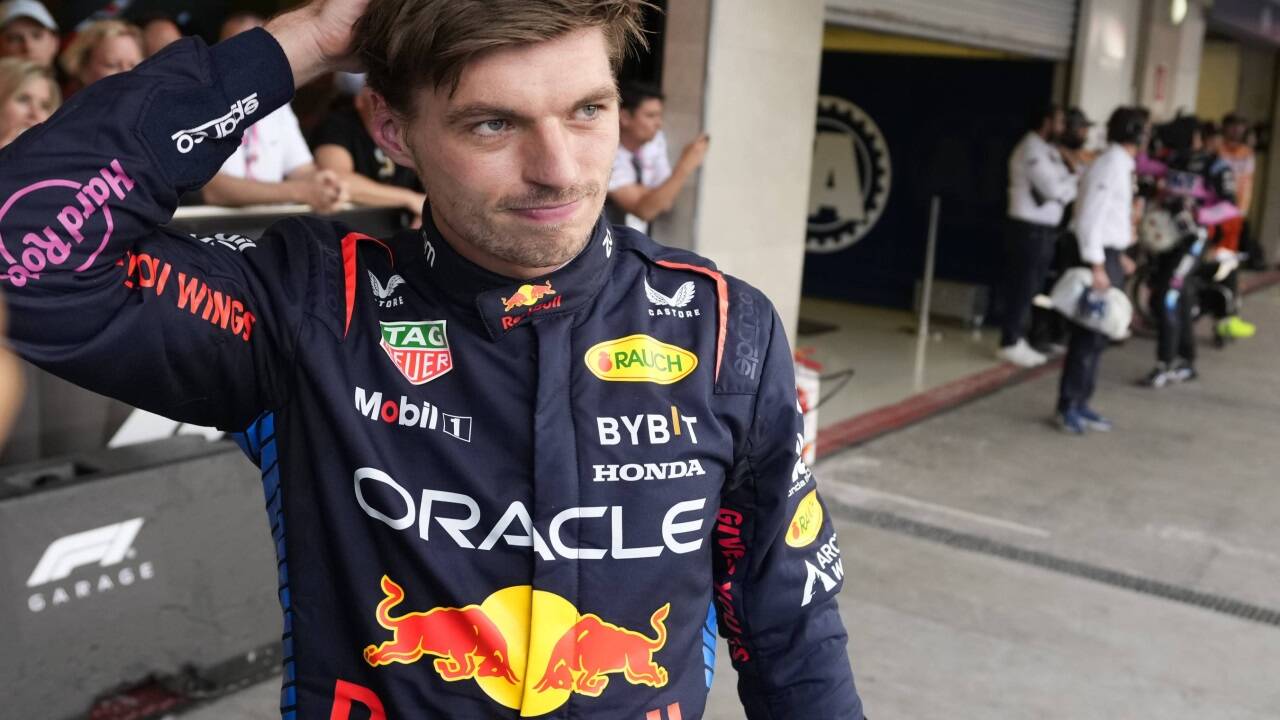 Max Verstappen kassierte beim Formel-1-Rennen in Mexiko zwei harte Strafen Max Verstappen kassierte beim Formel-1-Rennen in Mexiko zwei harte Strafen